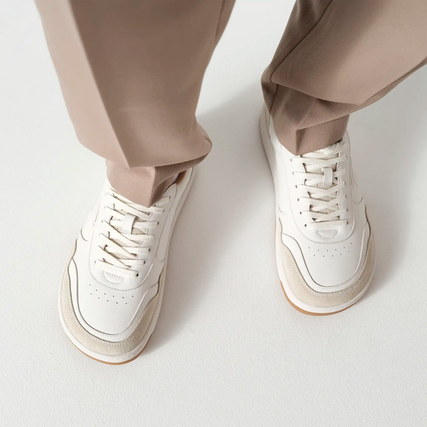 Axis - White/Sand