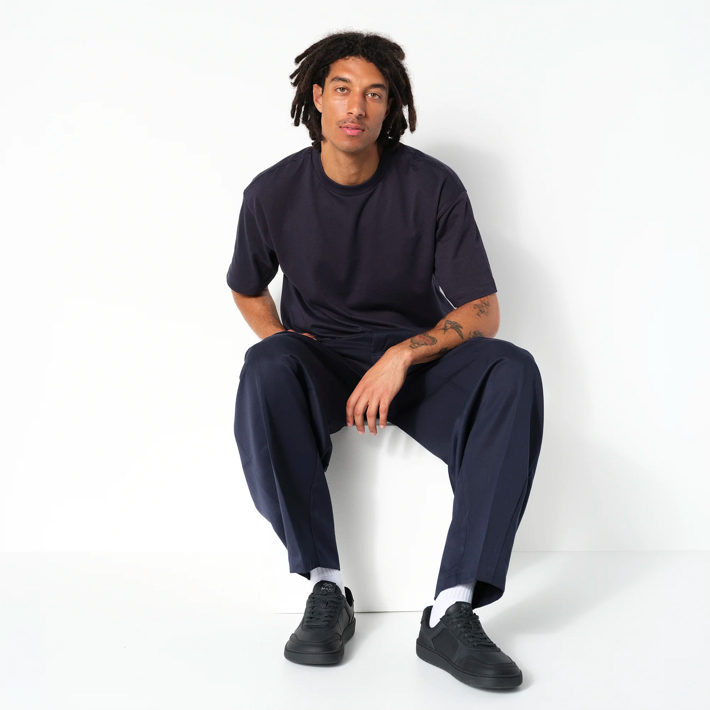 Axis - Triple Black