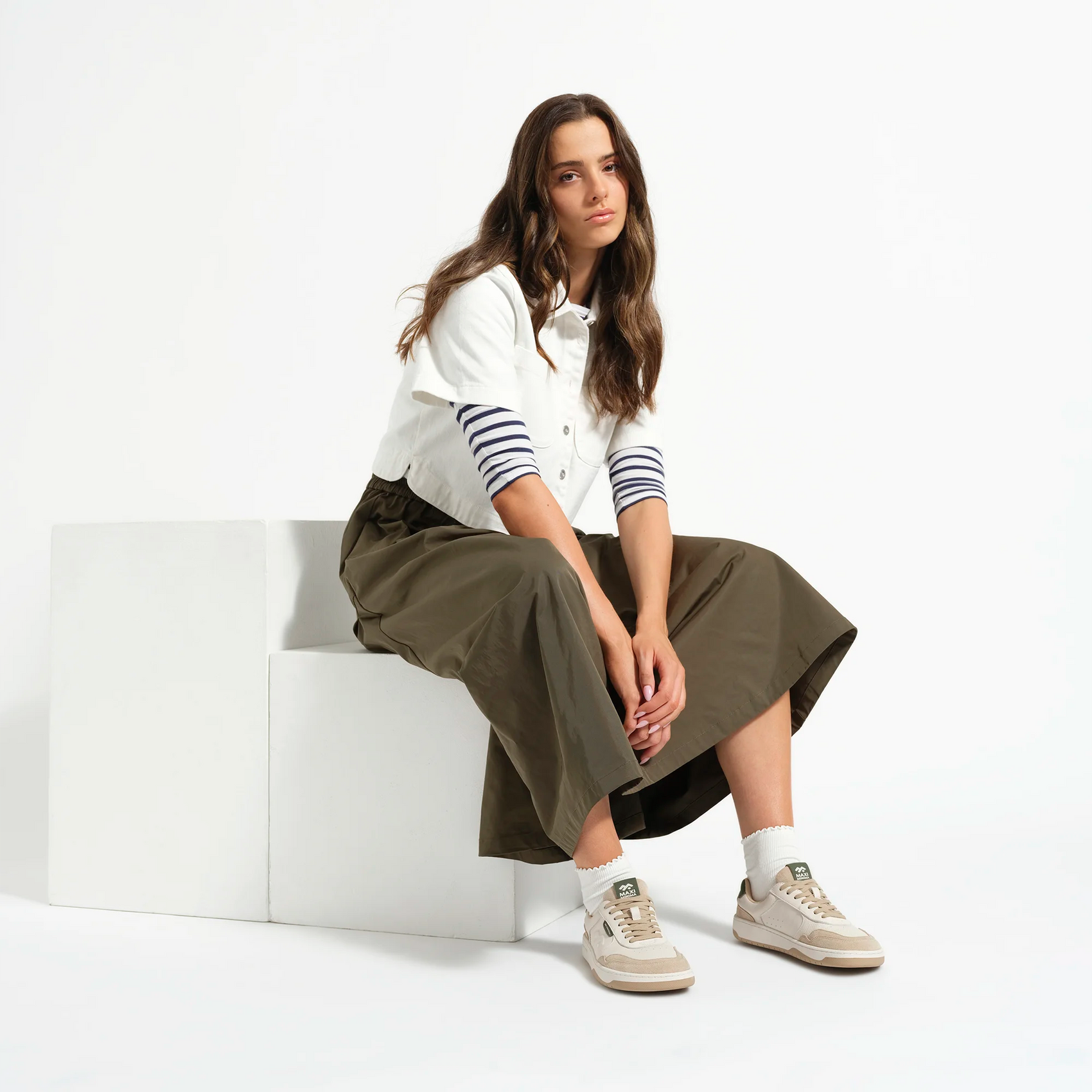 Axis - Off-White/Green